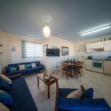 The Blue Mile Daire Paralimni